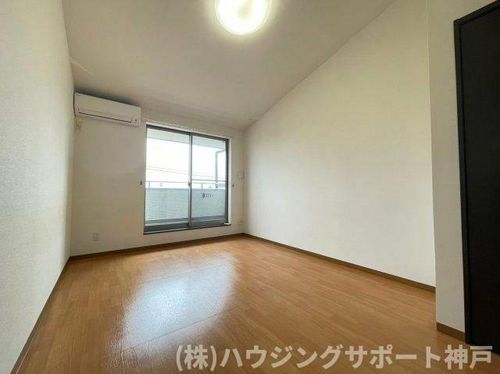 クリアパール垂水の居間