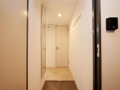北海道札幌市西区西町北13丁目(マンション)の賃貸物件の玄関
