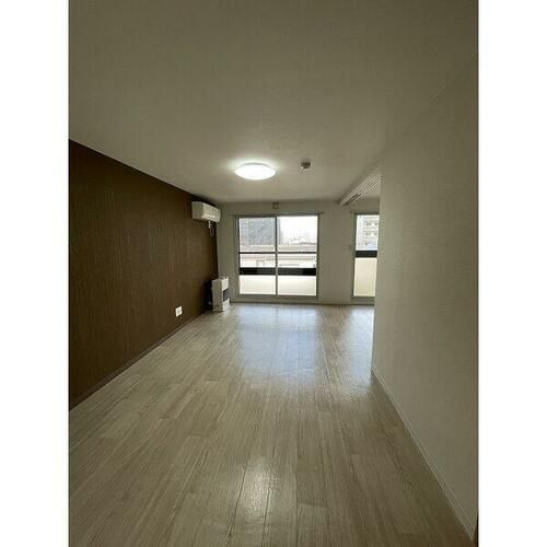 北海道札幌市中央区南十四条西11丁目(マンション)の賃貸物件の内装