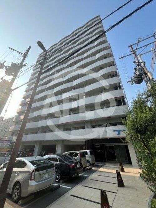 セレニテ日本橋プリエの外観