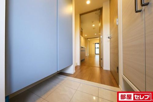 TENAS丸の内803の玄関