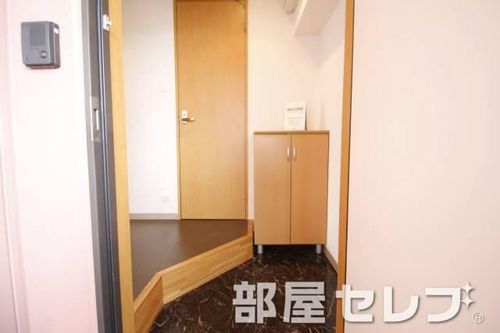 セントラルハイツ名古屋101の玄関