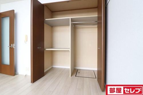フォーブル平和が丘202の内装