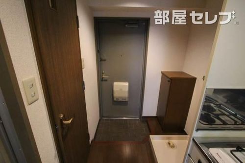 シティライフ田代103の玄関