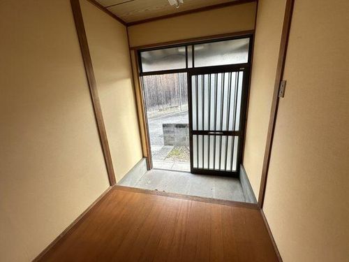 兵庫県姫路市飾磨区加茂北(一戸建)の賃貸物件の玄関