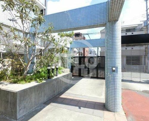 シオンズガーデン花川の玄関