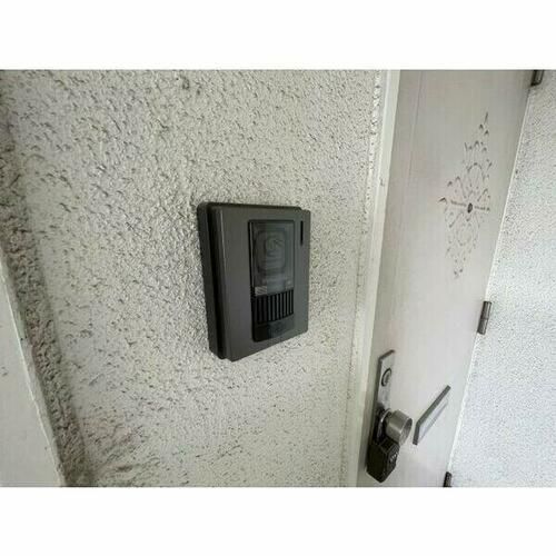 リバーサイドハーチャ303の玄関