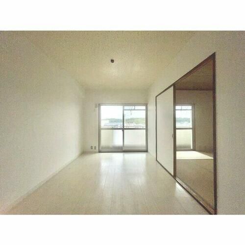 リバーサイドハーチャ303の内装