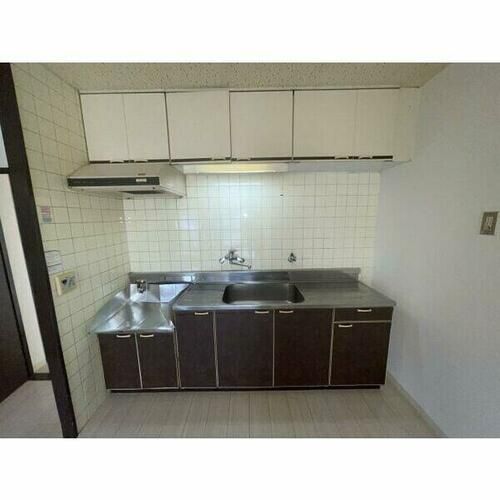 リバーサイドハーチャ303のキッチン