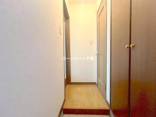北海道札幌市手稲区前田一条4丁目(アパート)の賃貸物件の玄関