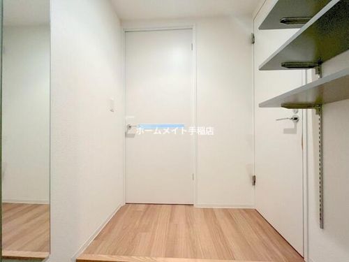 北海道札幌市手稲区手稲本町一条1丁目(マンション)の賃貸物件の玄関