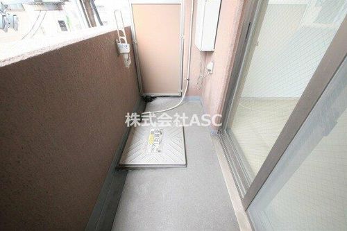 SWISS京橋の内装