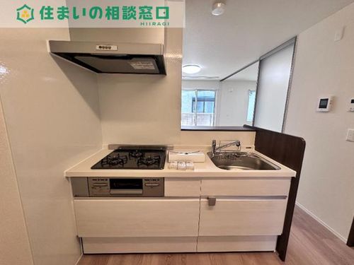 愛知県岡崎市赤渋町字袖広(アパート)の賃貸物件のキッチン