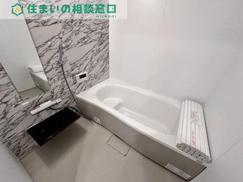 愛知県岡崎市赤渋町字袖広(アパート)の賃貸物件の風呂