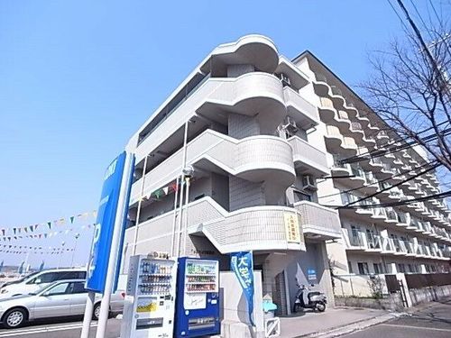 リッツハイツ星陵台の外観