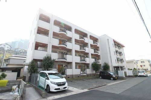 リバーサイドハイツの外観