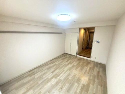 メゾンシャテーニュ406の居間