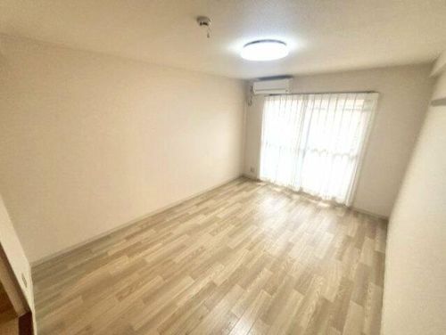 メゾンシャテーニュ406の内装