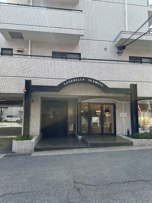 カサベラ岡本の玄関