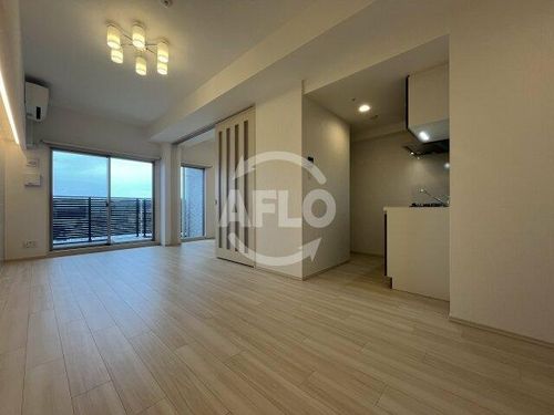 プレジオ西中島ASIANの居間