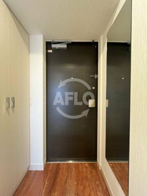 プレジオ西中島ASIANの玄関