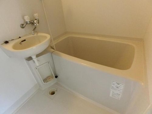 クラッセ南茨木202の風呂