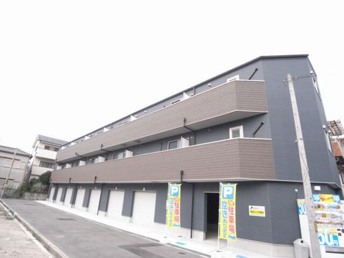 LISソフィア大東の外観