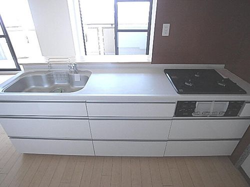 パールメガリス208のキッチン