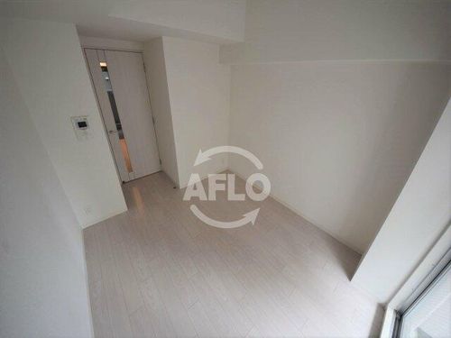 プレサンスタワー北浜の居間