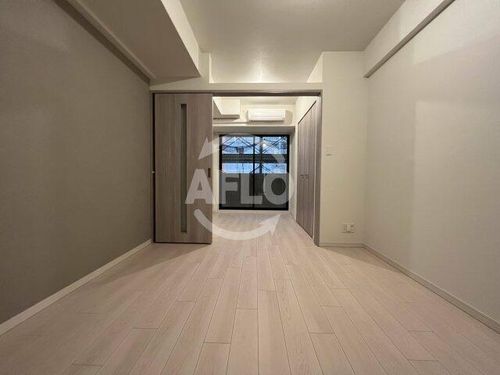 スプランディッド堀江の居間