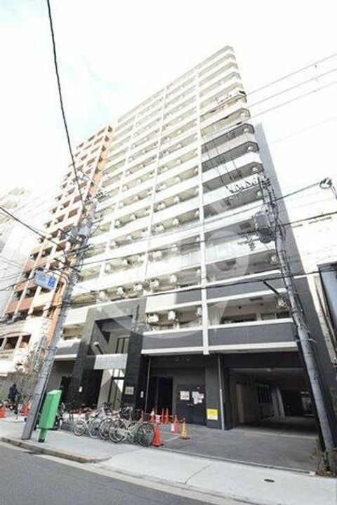 アーデンタワー本町イーストの外観