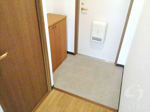 大阪府東大阪市御厨南2丁目(マンション)の賃貸物件の玄関