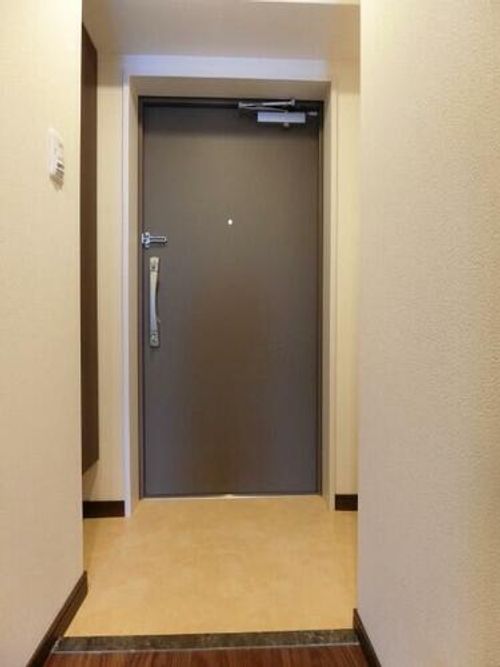 LaDouceur南茨木の玄関