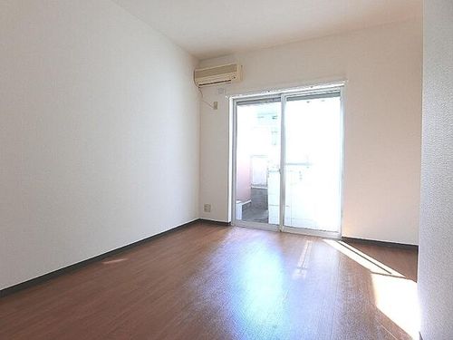 リーフジャルダン富田駅前101の内装