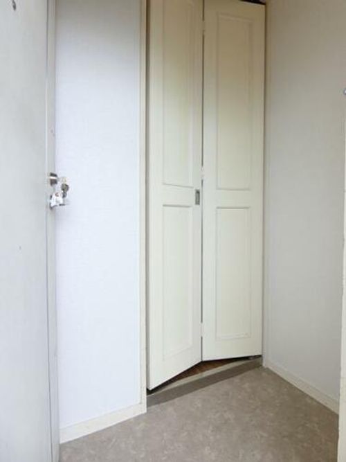 ReNaXia南摂津の玄関