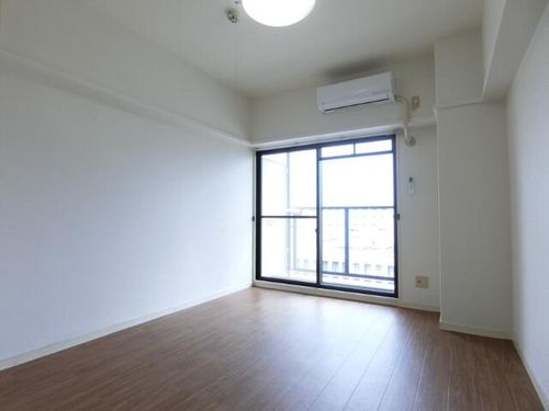 ReNaXia南摂津の内装