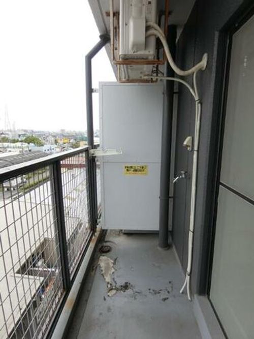 ReNaXia南摂津の内装