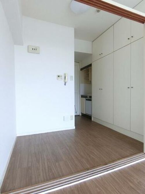 ReNaXia南摂津の内装