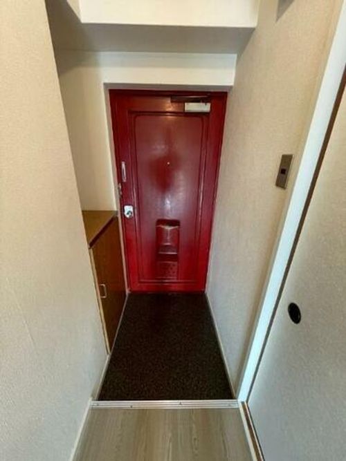 椋本マンションの玄関