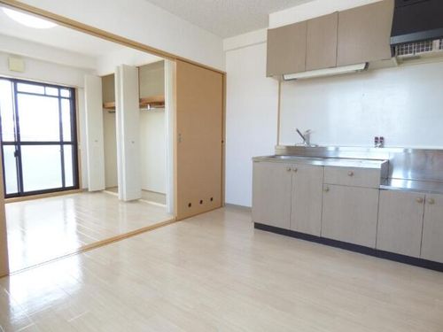 エスペラールミヤ206の居間