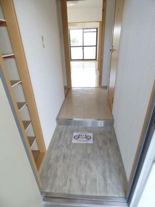 エスペラールミヤ206の玄関
