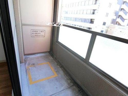 ラフィーネ西駅前403の内装