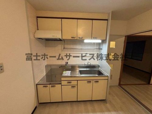 ヴィヌーベル長居407のキッチン