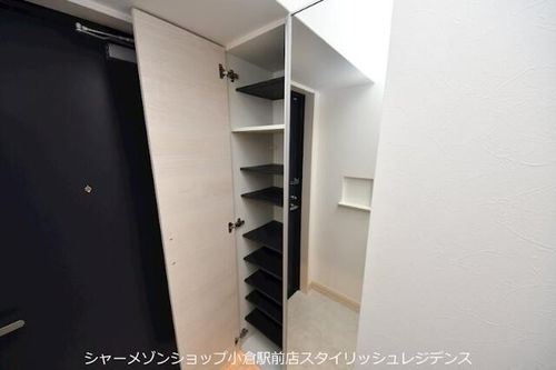 アルゴヴィラージュJONOの玄関