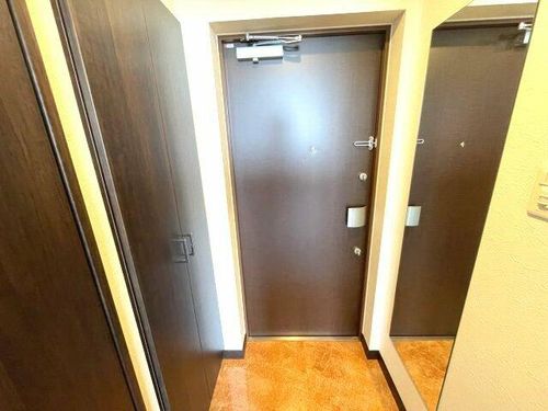 プレジオ城北の玄関