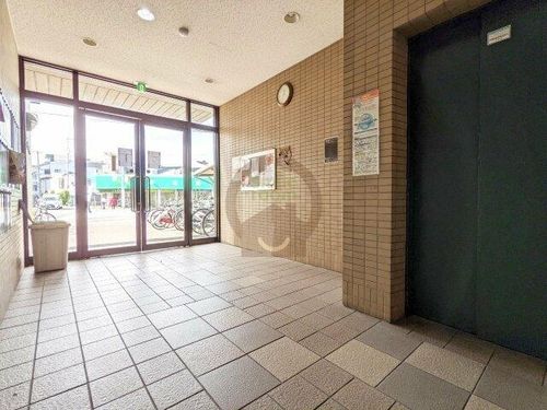 グリーンプラザ城東の玄関