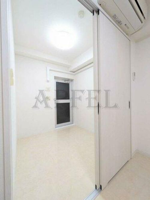 ONLYONE梅田北の内装