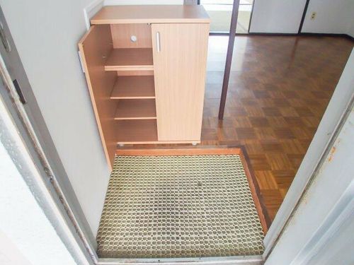 ブルーハイツ塩屋の玄関