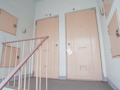 ブルーハイツ塩屋の玄関
