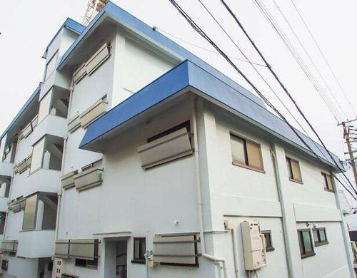 ブルーハイツ塩屋の外観